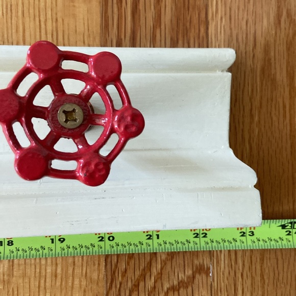 Clever Hanger from Plumbing Supplies. - Picture 12 of 13